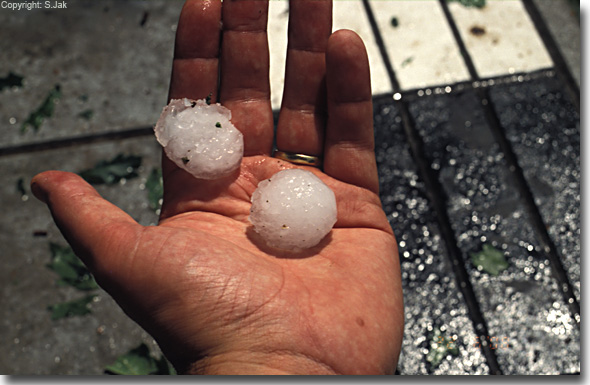 Hagel zo groot als golfballen