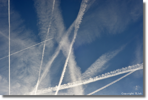 Contrails Wageningen 16 juni 2017