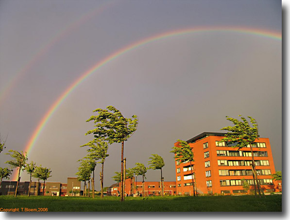 Primaire en secundaire regenboog te Sittard op 22 mei 2006, door Tom Bloem gefotografeerd